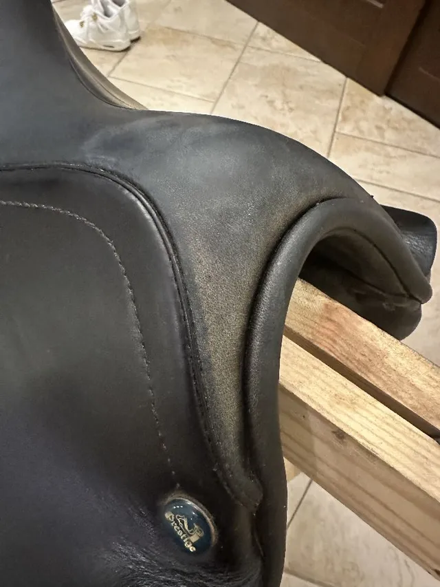 Have you ever thought about renovating your saddle yourself?