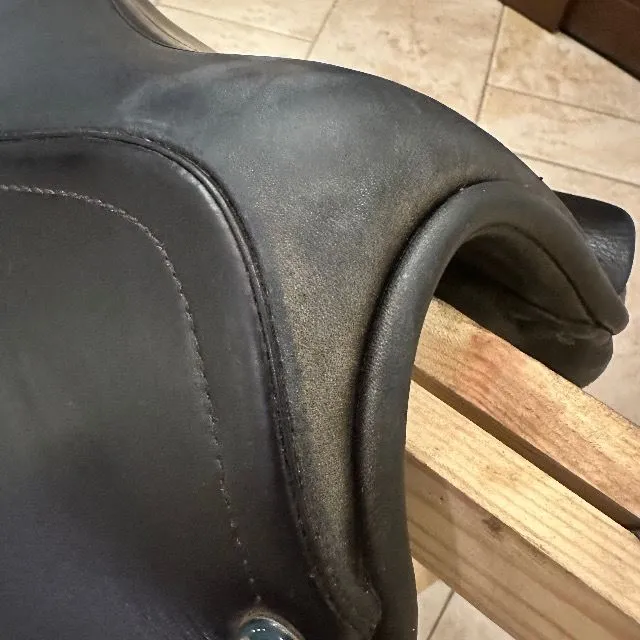 Have you ever thought about renovating your saddle yourself?