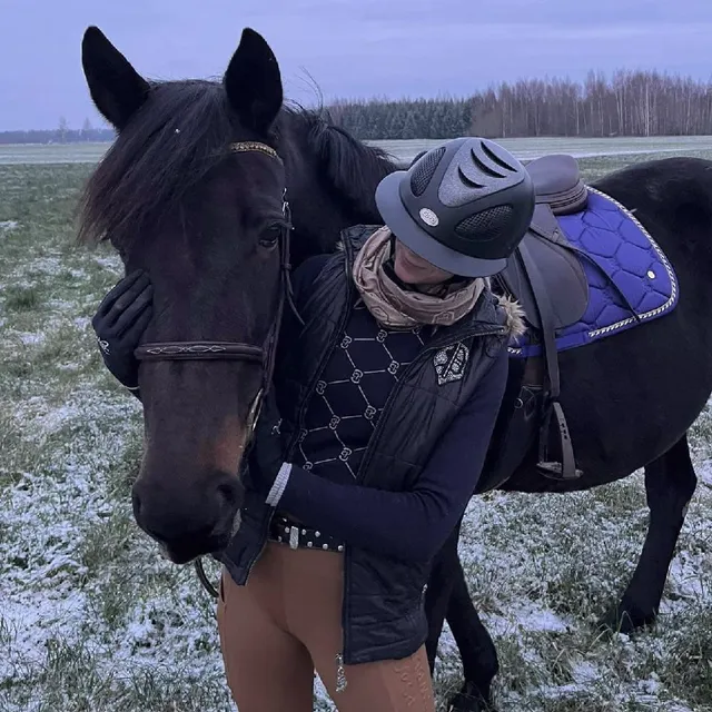 Helena riding tights & Linnea Knit Sweater